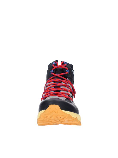 Scarponcini modello TECH HIKER di MOON BOOT, in nabuk e pelle scamosciata idrorepellente MOON BOOT | 24401NERO